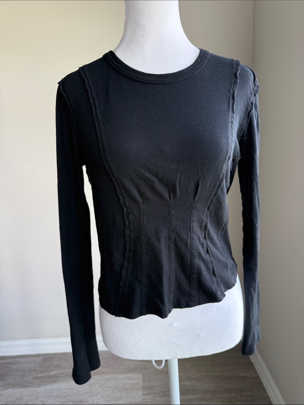 Pilcro Black Long-Sleeve Seam-Panel Tee